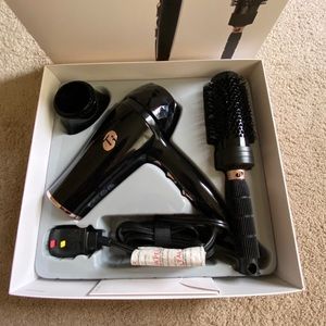 T3 Featherweight Luxe 2i Hair Dryer + Brush Set